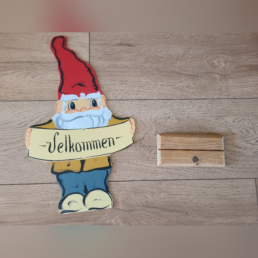 Scandinavian Nissen / Gnome Welcome  Velkommen sign - Picture 7 of 12